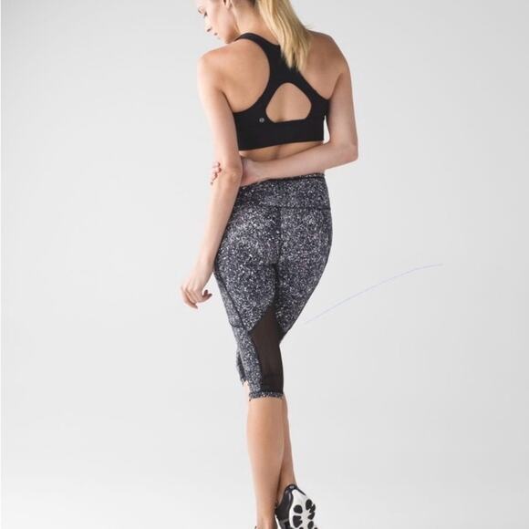Lululemon Leggings Outrun 17" Crop Mesh Splatter White/Black SZ 4 - Picture 8 of 8